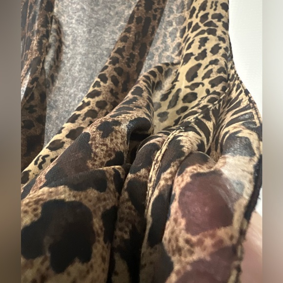 Animal Print Fringed Scarf - Picture 6 of 7